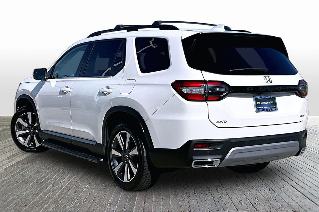 Used 2024 Honda Pilot Elite image 6