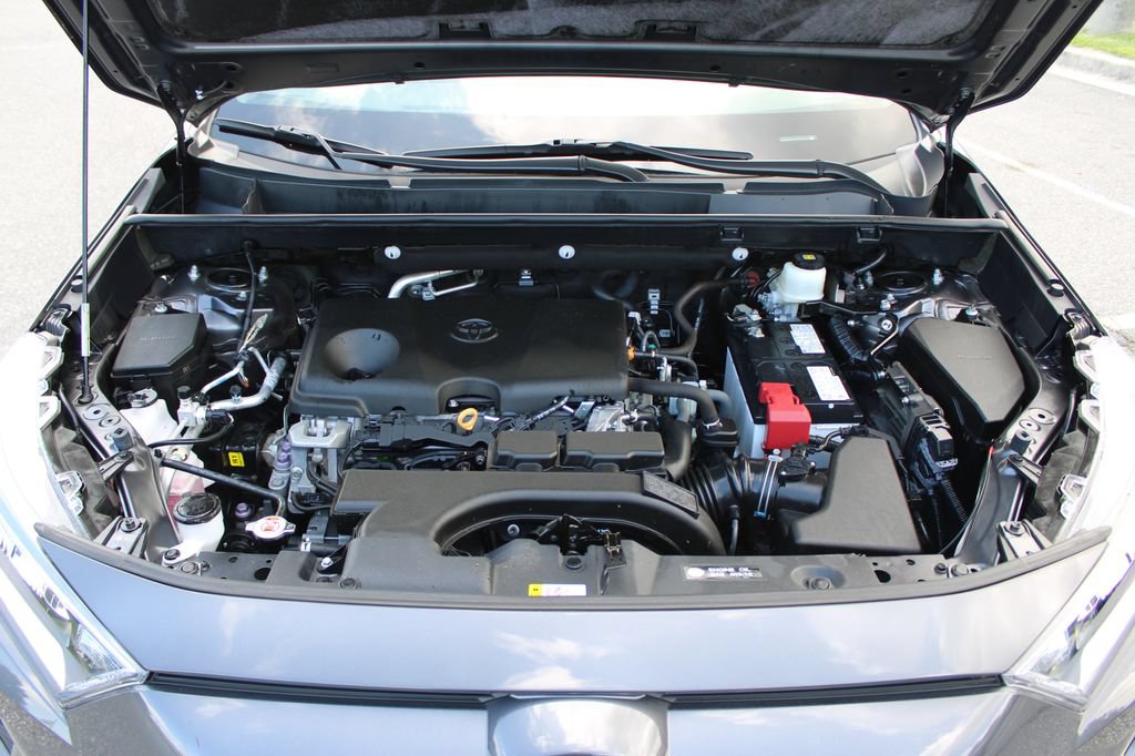 Used 2021 Toyota RAV4 XLE Premium AWD/4WD image 36