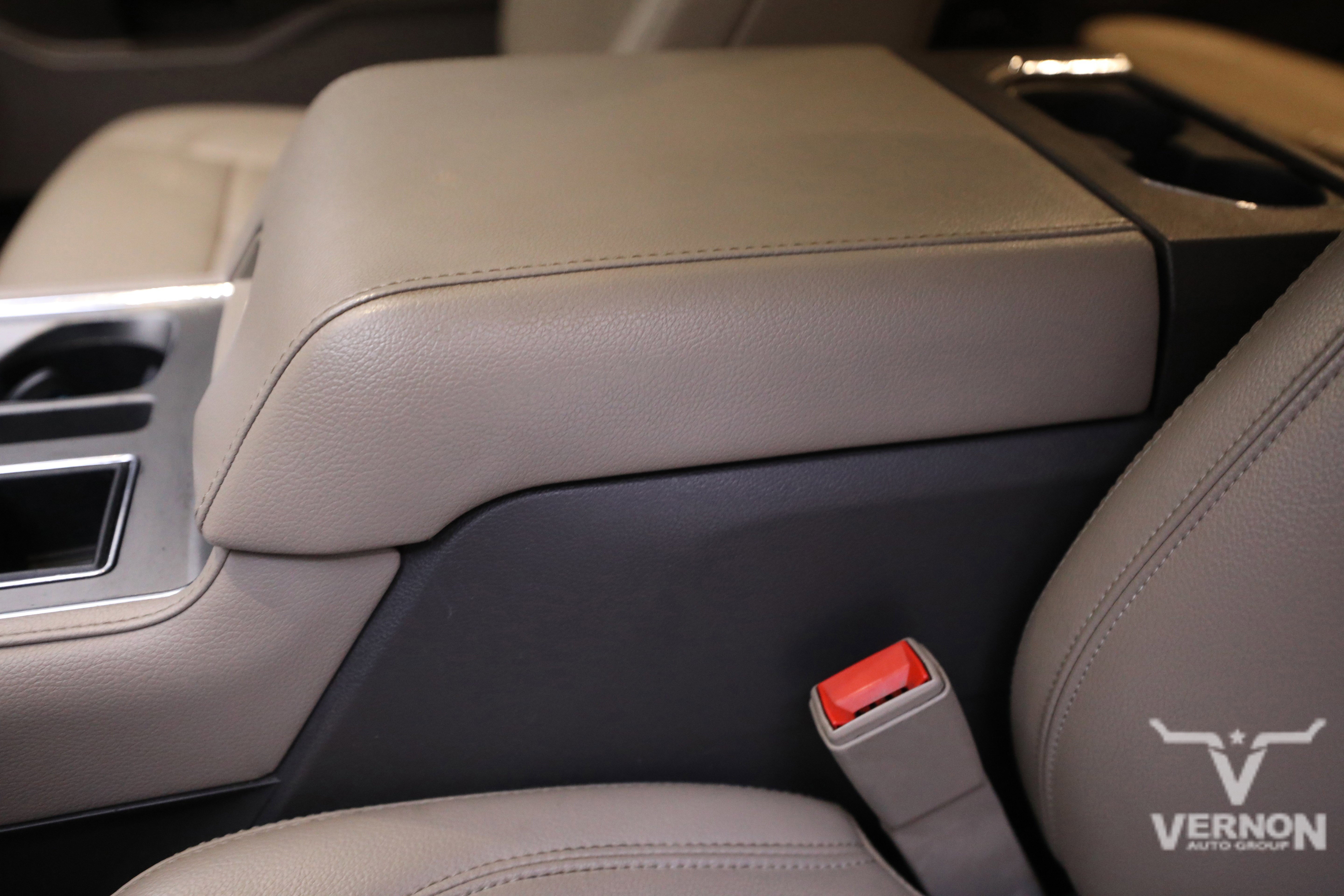 Used 2020 Ford Expedition XLT w/ Equipment Group 202A image 15