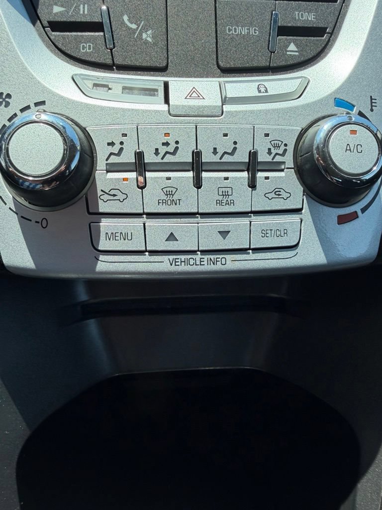 Used 2015 Chevrolet Equinox LS FWD image 18