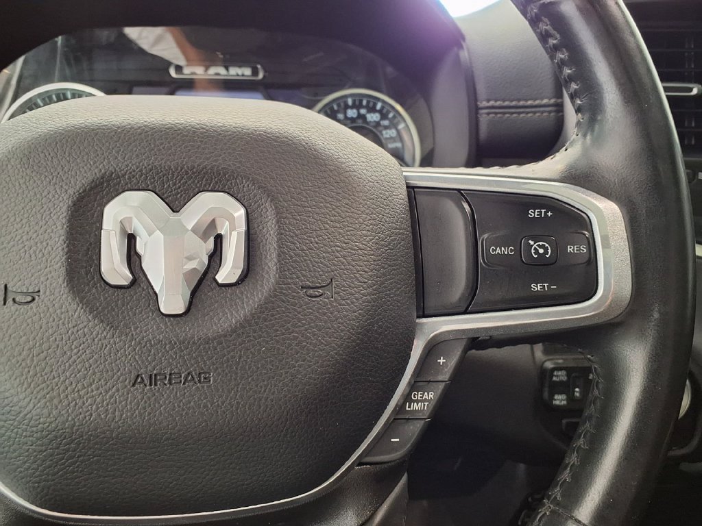 Used 2023 RAM 1500 Laramie AWD/4WD image 7