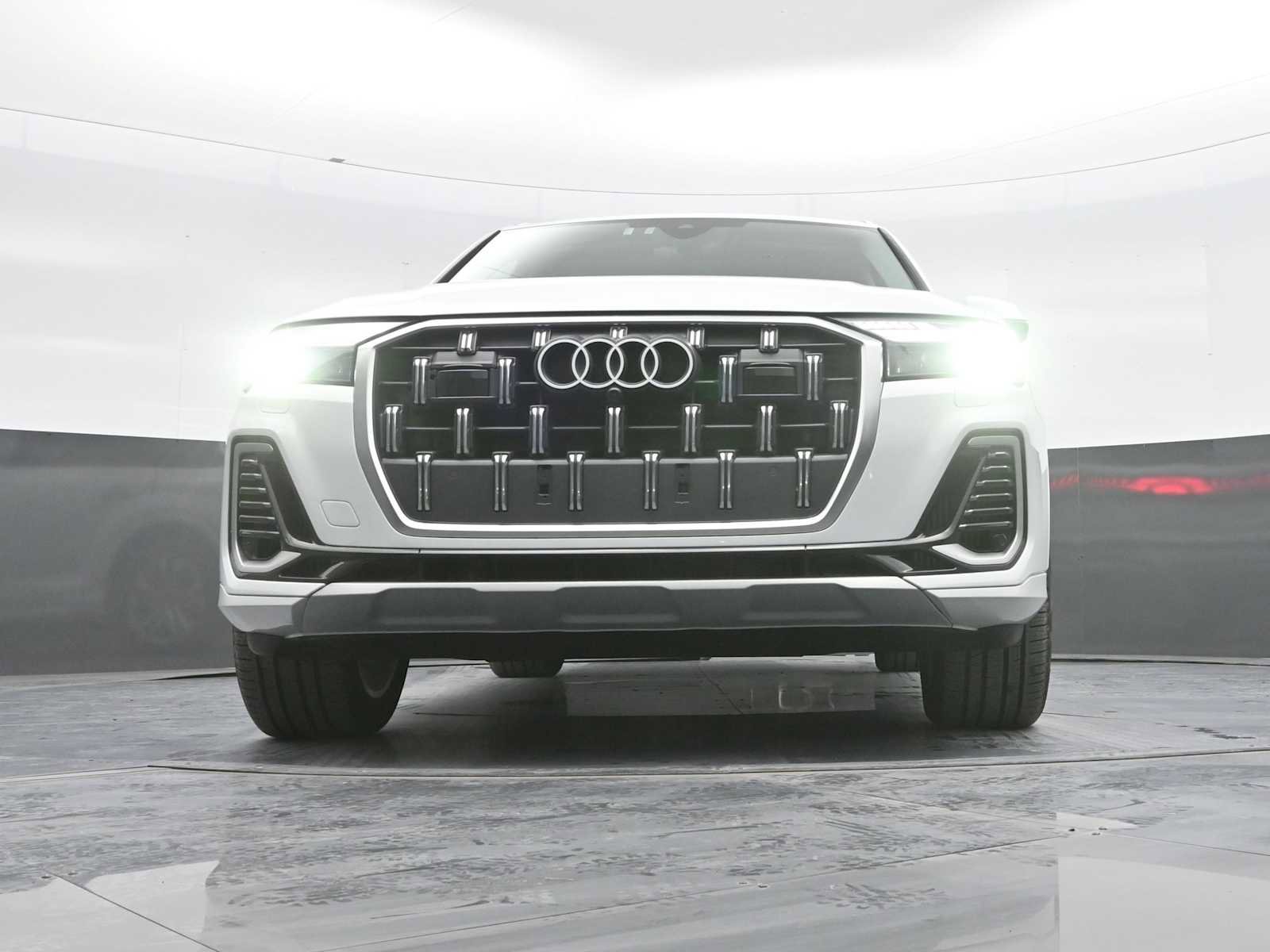 Used 2025 Audi Q7 3.0T Prestige w/ Prestige Package image 35