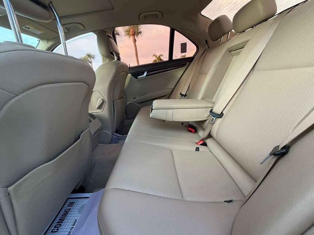 Used 2013 Mercedes-Benz C 250 Sedan image 13