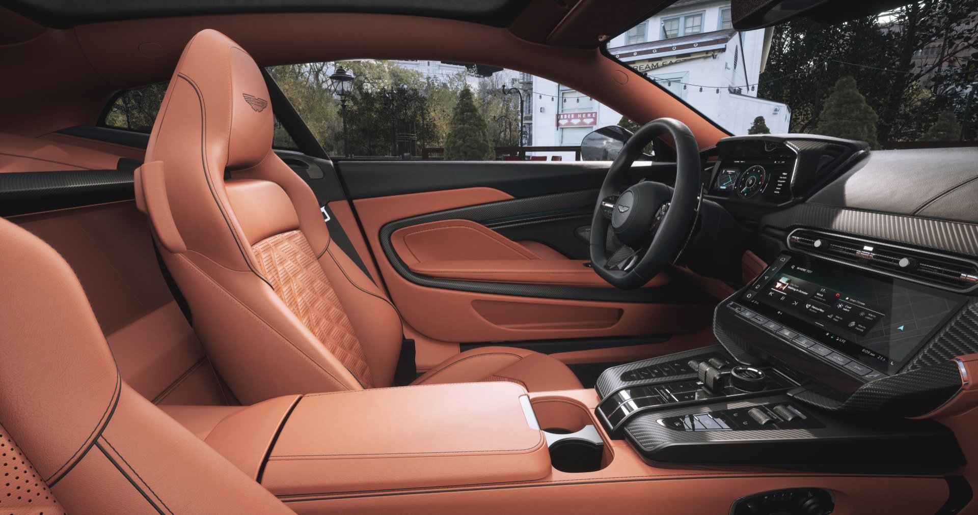 New 2025 Aston Martin Vanquish image 13