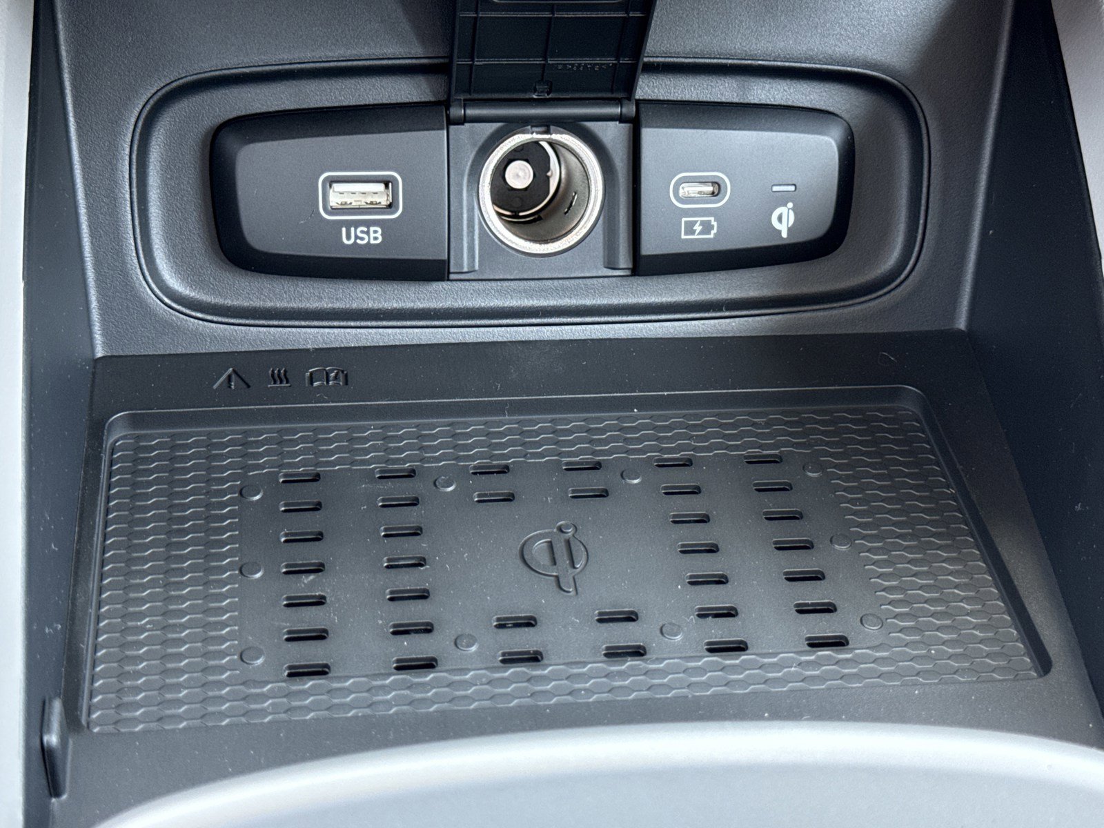 New 2026 Hyundai Venue SEL image 25