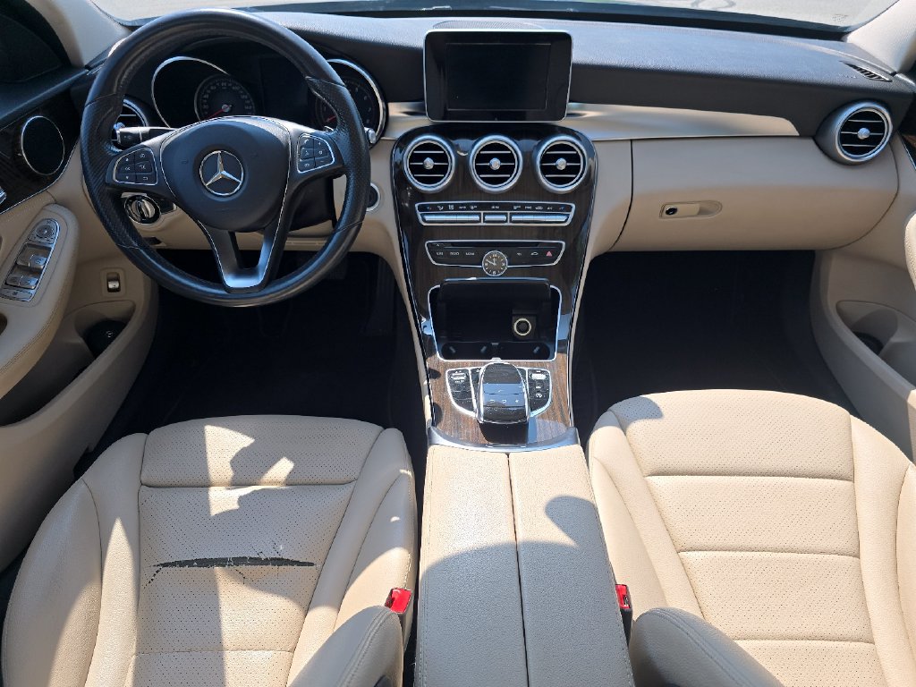 Used 2015 Mercedes-Benz C 300 4MATIC Sedan image 20