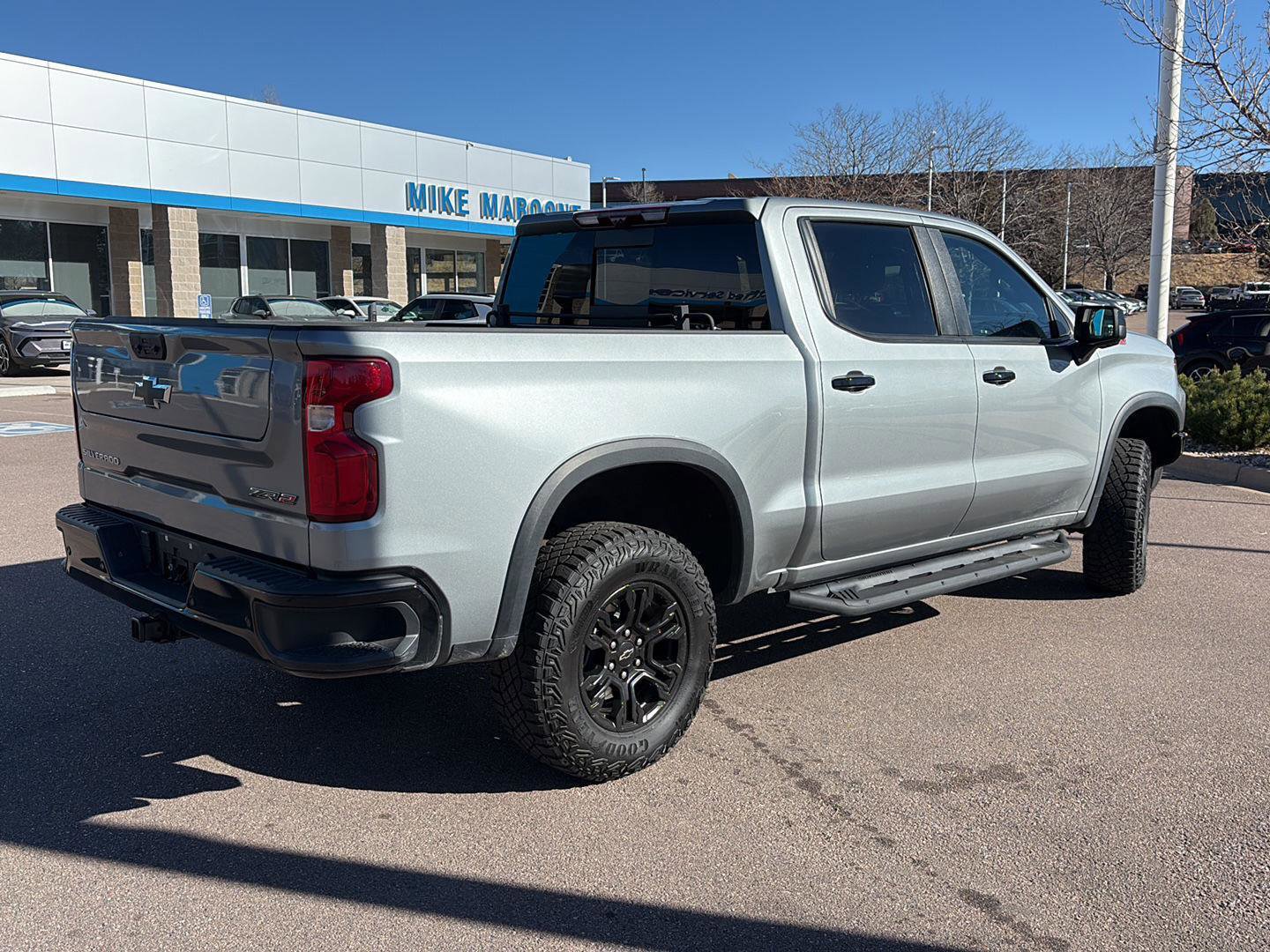 Used 2024 Chevrolet Silverado 1500 ZR2 w/ Technology Package image 6