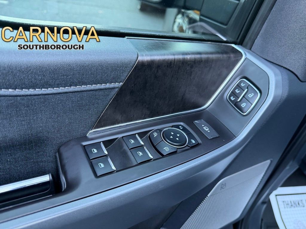 Used 2023 Ford F250 Lariat w/ FX4 Off-Road Package image 10