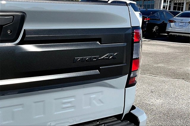 New 2026 Nissan Frontier PRO-4X w/ Pro-4x Convenience Package image 10
