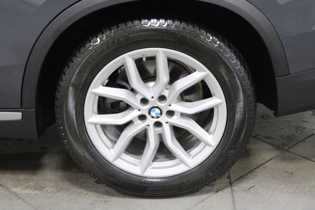 Used 2019 BMW X5 xDrive40i w/ Convenience Package AWD/4WD image 18