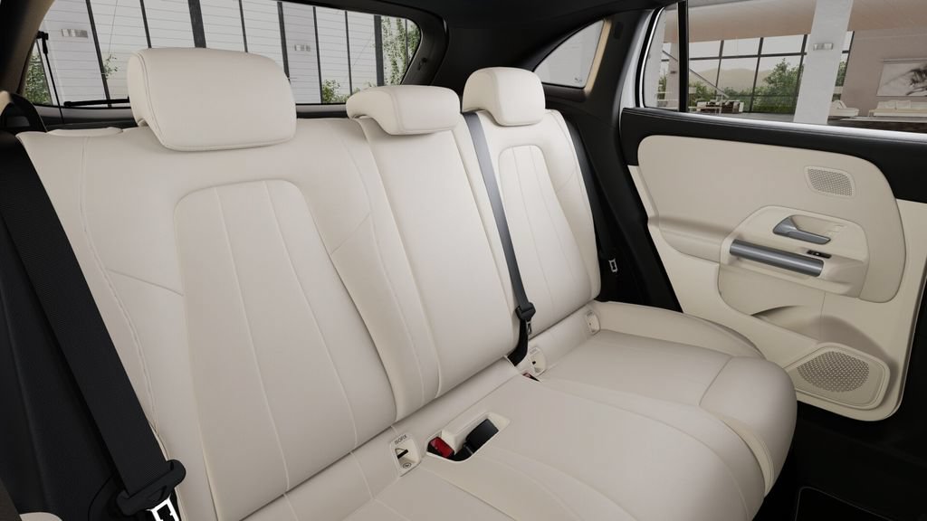 New 2026 Mercedes-Benz GLA 250 image 40