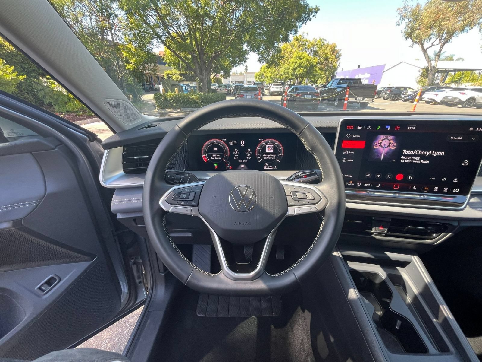 Used 2026 Volkswagen Tiguan SE AWD/4WD image 35