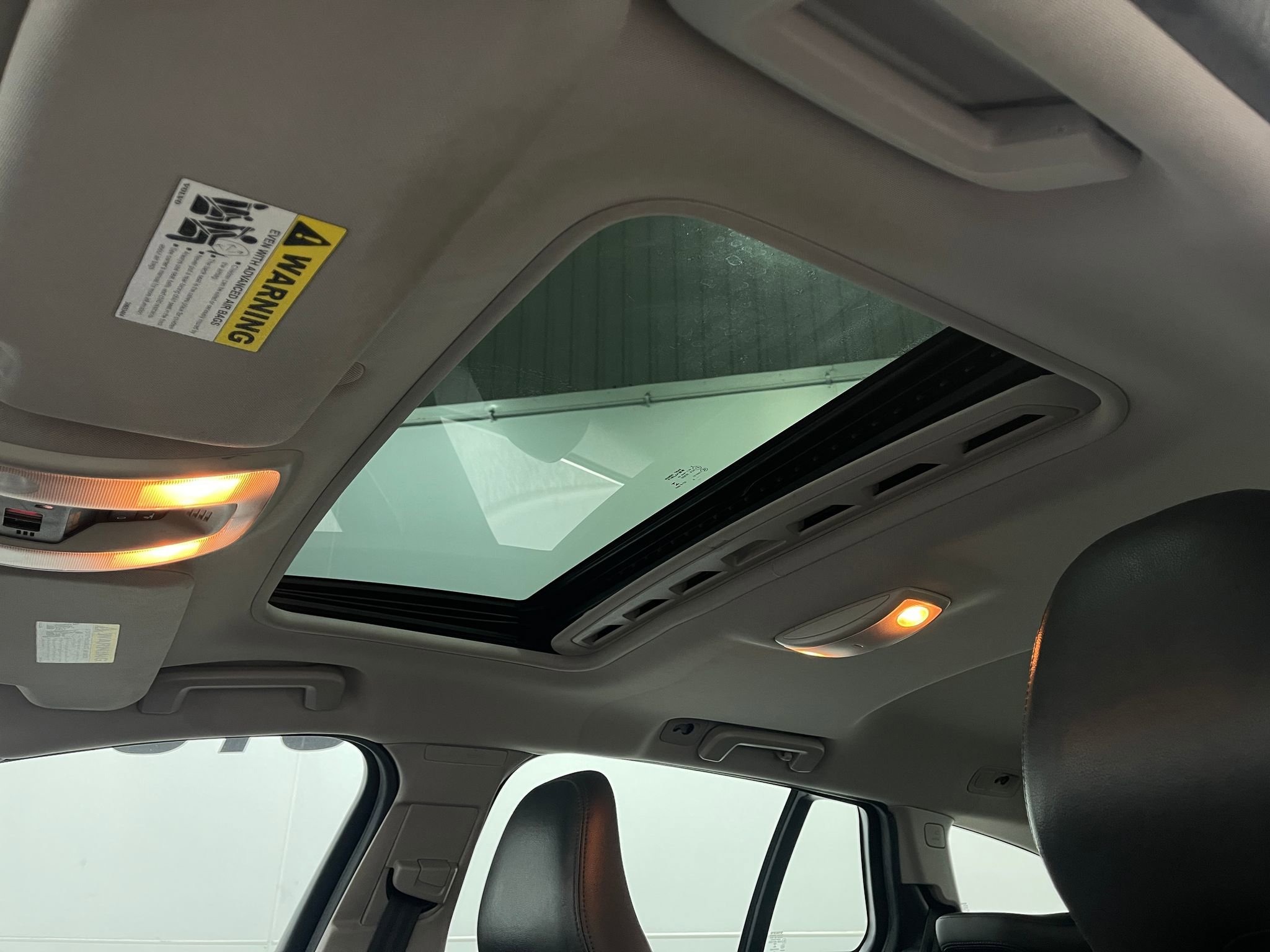 Used 2016 Volvo V60 T5 Premier image 10