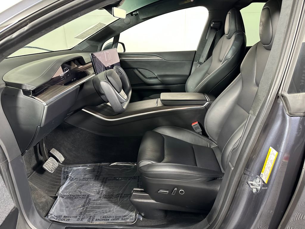 Used 2023 Tesla Model X image 18