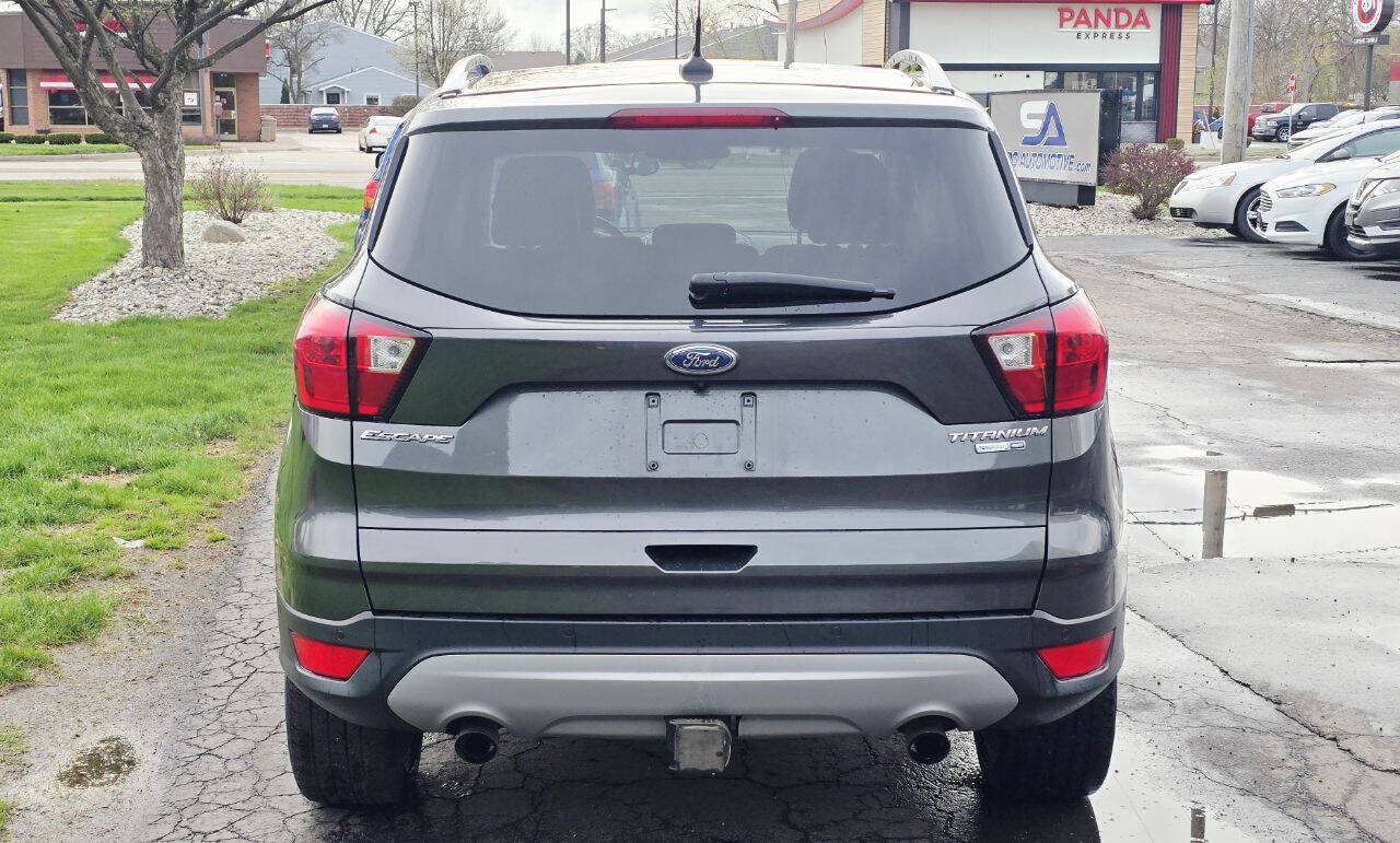 Used 2019 Ford Escape Titanium AWD/4WD image 5
