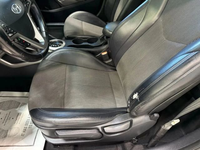 Used 2016 Hyundai Veloster w/ Option Group 02 image 19