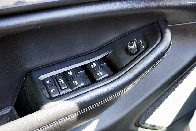 Used 2023 Jeep Grand Cherokee L Laredo RWD image 25