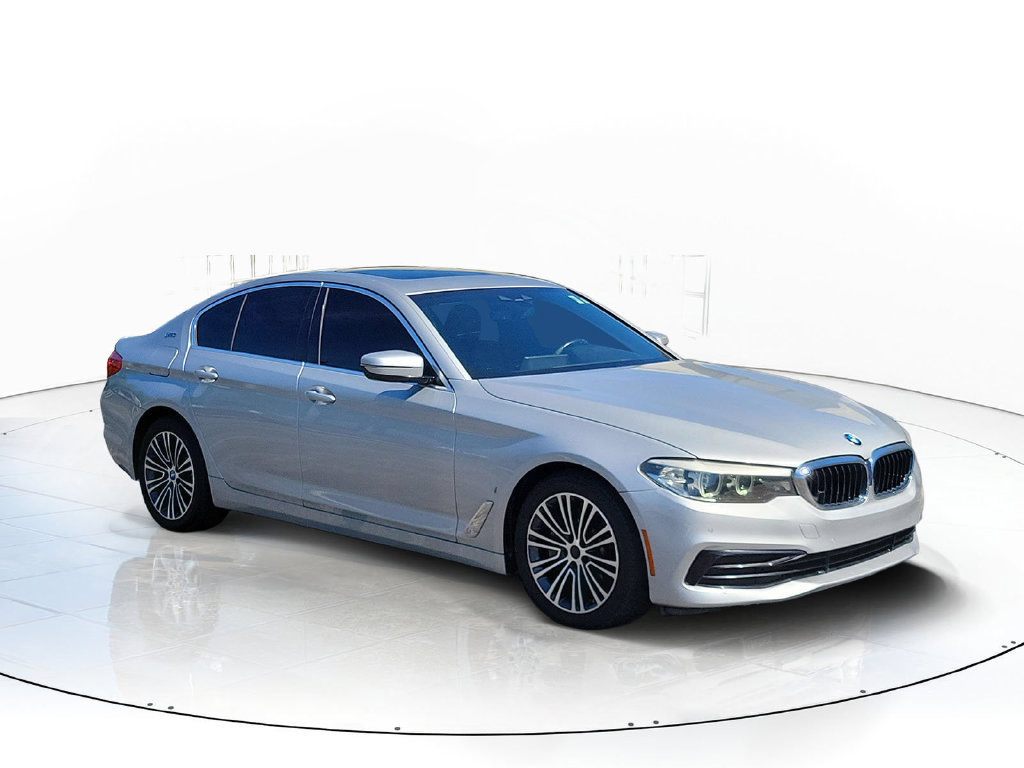 Used 2019 BMW 530e w/ Convenience Package RWD image 4