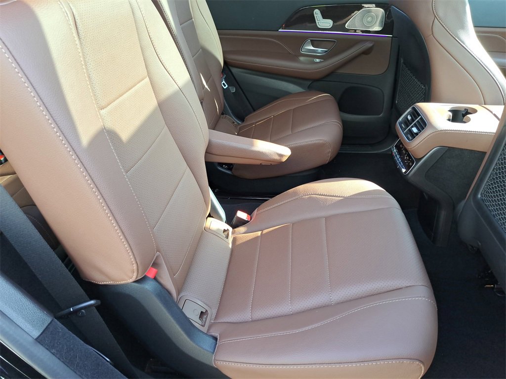 Used 2024 Mercedes-Benz GLS 450 4MATIC image 30
