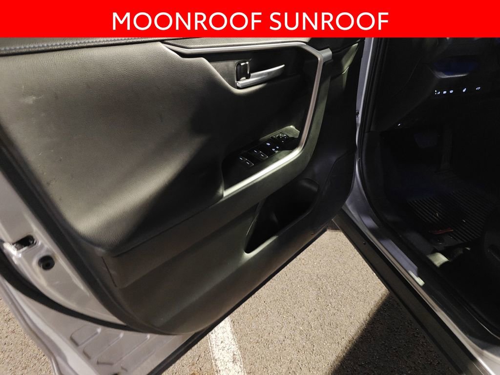 Used 2024 Toyota RAV4 XSE image 5
