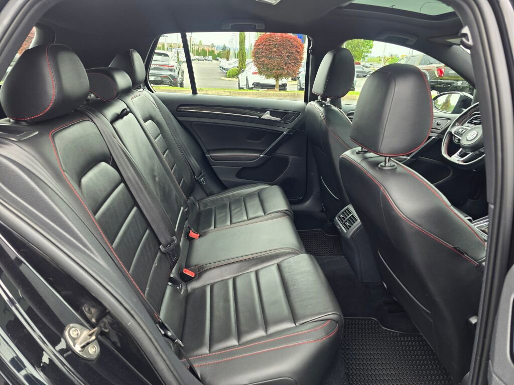 Used 2016 Volkswagen GTI SE w/ Lighting Package (SEL) FWD image 23