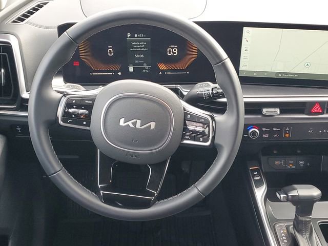 Certified 2025 Kia Sorento S image 12