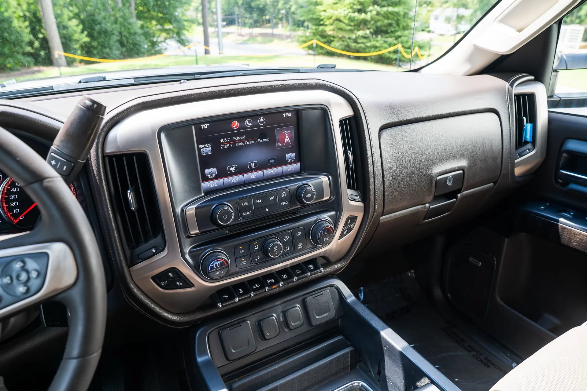 Used 2015 GMC Sierra 3500 Denali w/ Duramax Plus Package AWD/4WD image 26