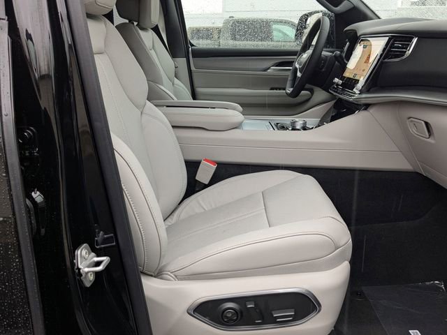 New 2026 Jeep Grand Wagoneer L Limited image 21