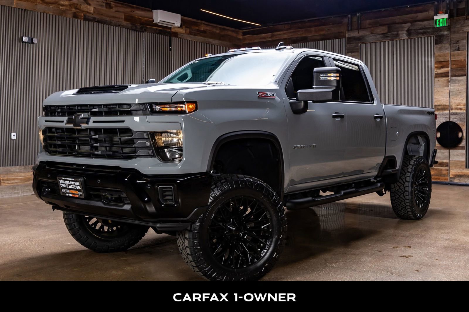 Used 2025 Chevrolet Silverado 2500 Custom w/ Custom Value Package image 5