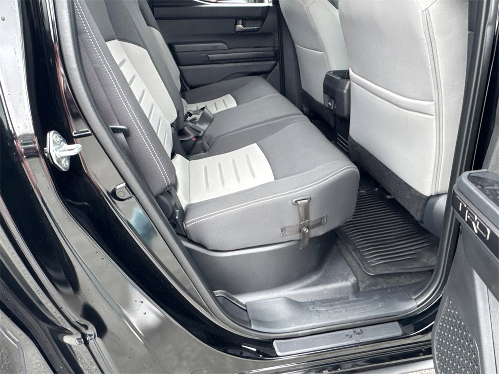 Used 2024 Toyota Tacoma TRD Off-Road image 15