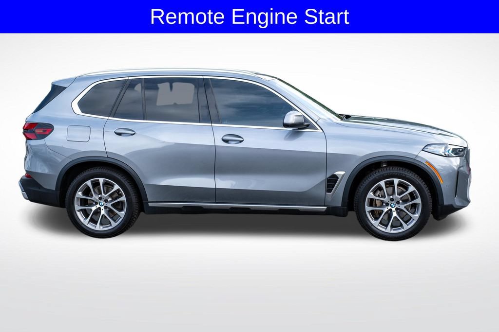 Used 2024 BMW X5 xDrive40i w/ Premium Package AWD/4WD image 9