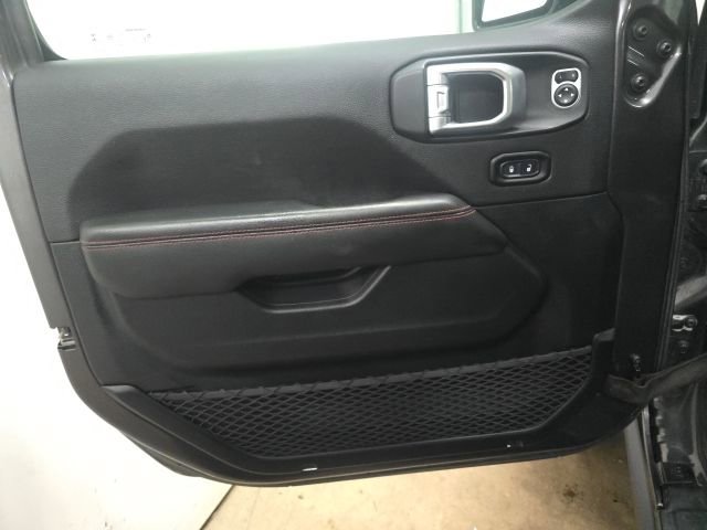 Used 2020 Jeep Gladiator Rubicon image 16