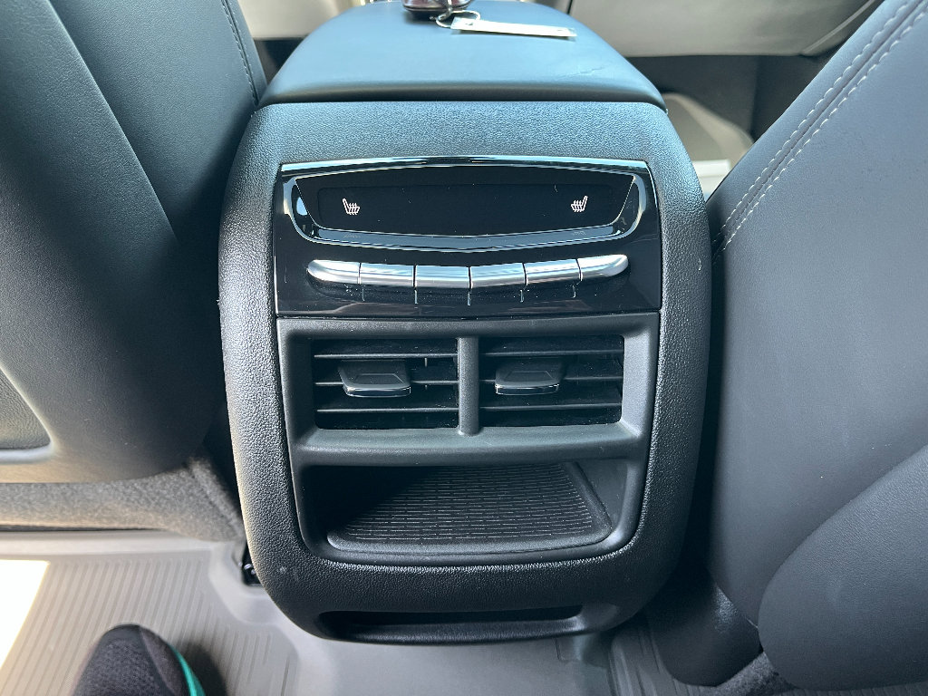 Used 2023 Cadillac XT5 Premium Luxury w/ Platinum Package AWD/4WD image 22