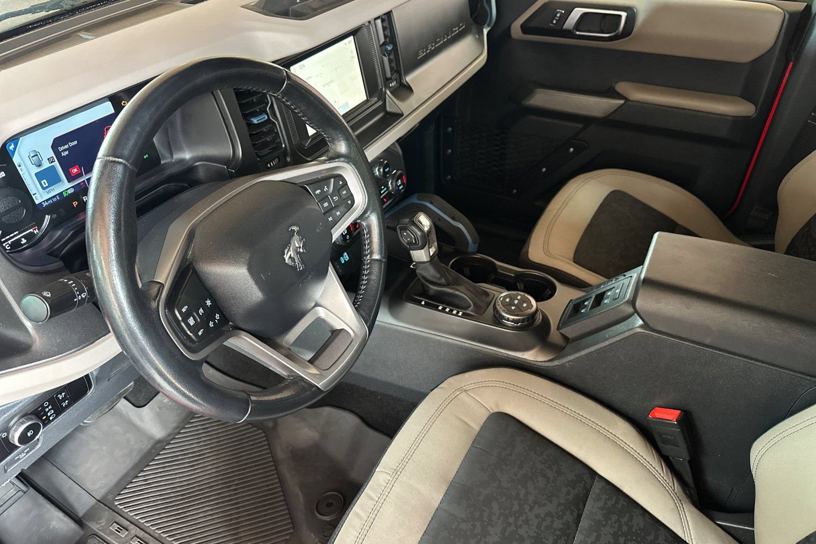 Used 2023 Ford Bronco Wildtrak AWD/4WD image 11