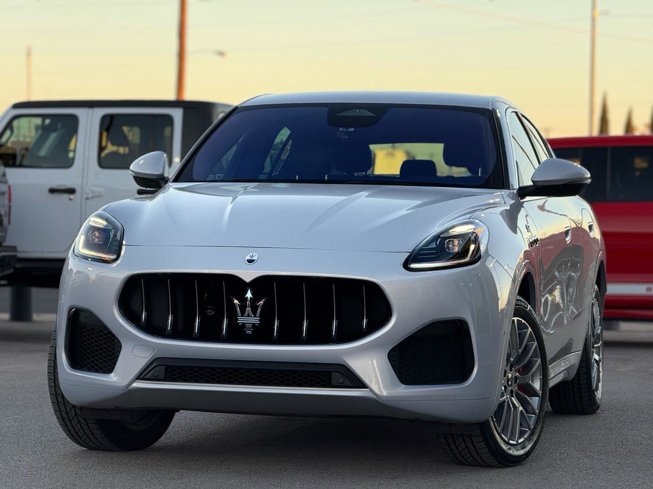 Used 2023 Maserati Grecale GT AWD/4WD image 3