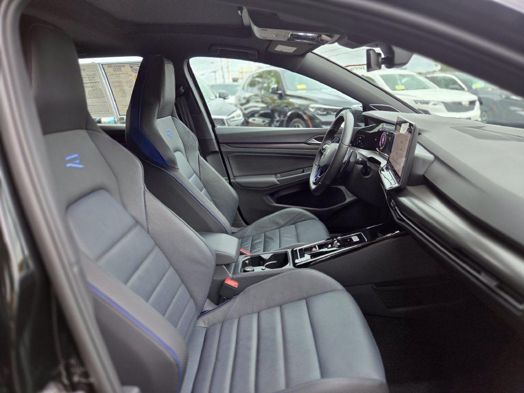 Used 2026 Volkswagen Golf R AWD/4WD image 29