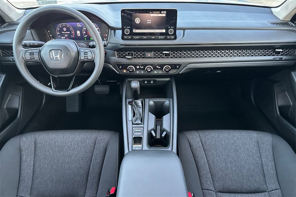 Certified 2025 Honda Accord SE image 12