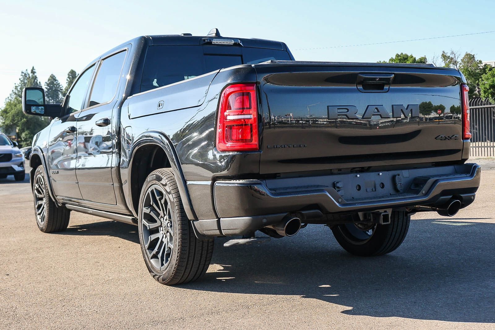 Used 2026 RAM 1500 Limited AWD/4WD image 7