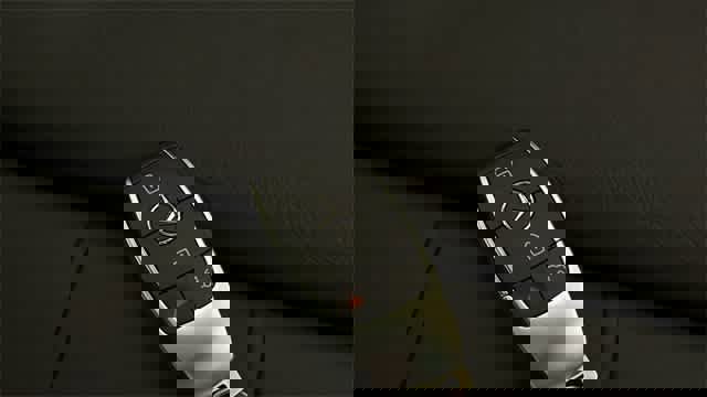 Certified 2025 Mercedes-Benz GLA 250 4MATIC image 36