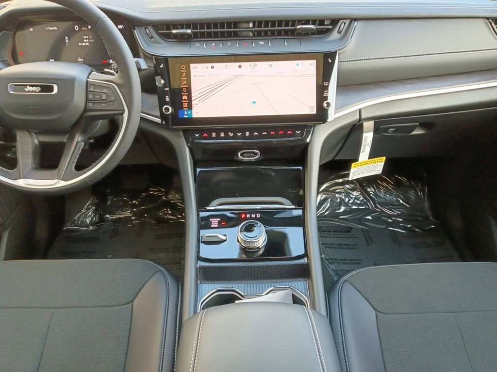 New 2026 Jeep Grand Cherokee Altitude AWD/4WD image 3