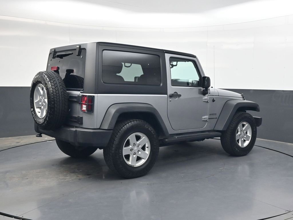 Used 2013 Jeep Wrangler Sport AWD/4WD image 4