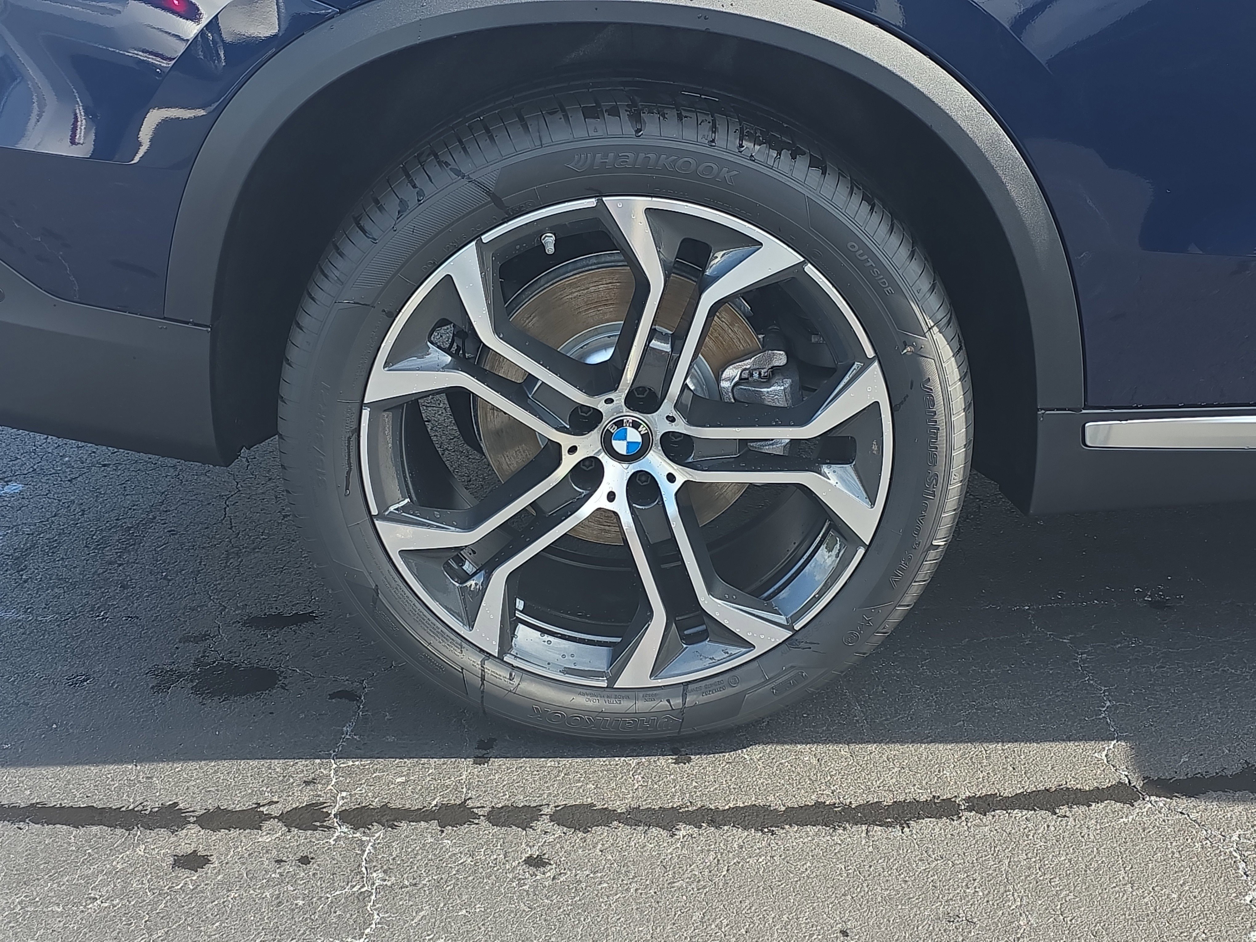 New 2026 BMW X5 sDrive40i w/ Climate Comfort Package image 7