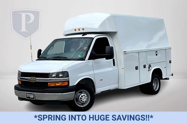New 2024 Chevrolet Express 3500 w/ Power Convenience Package image 2