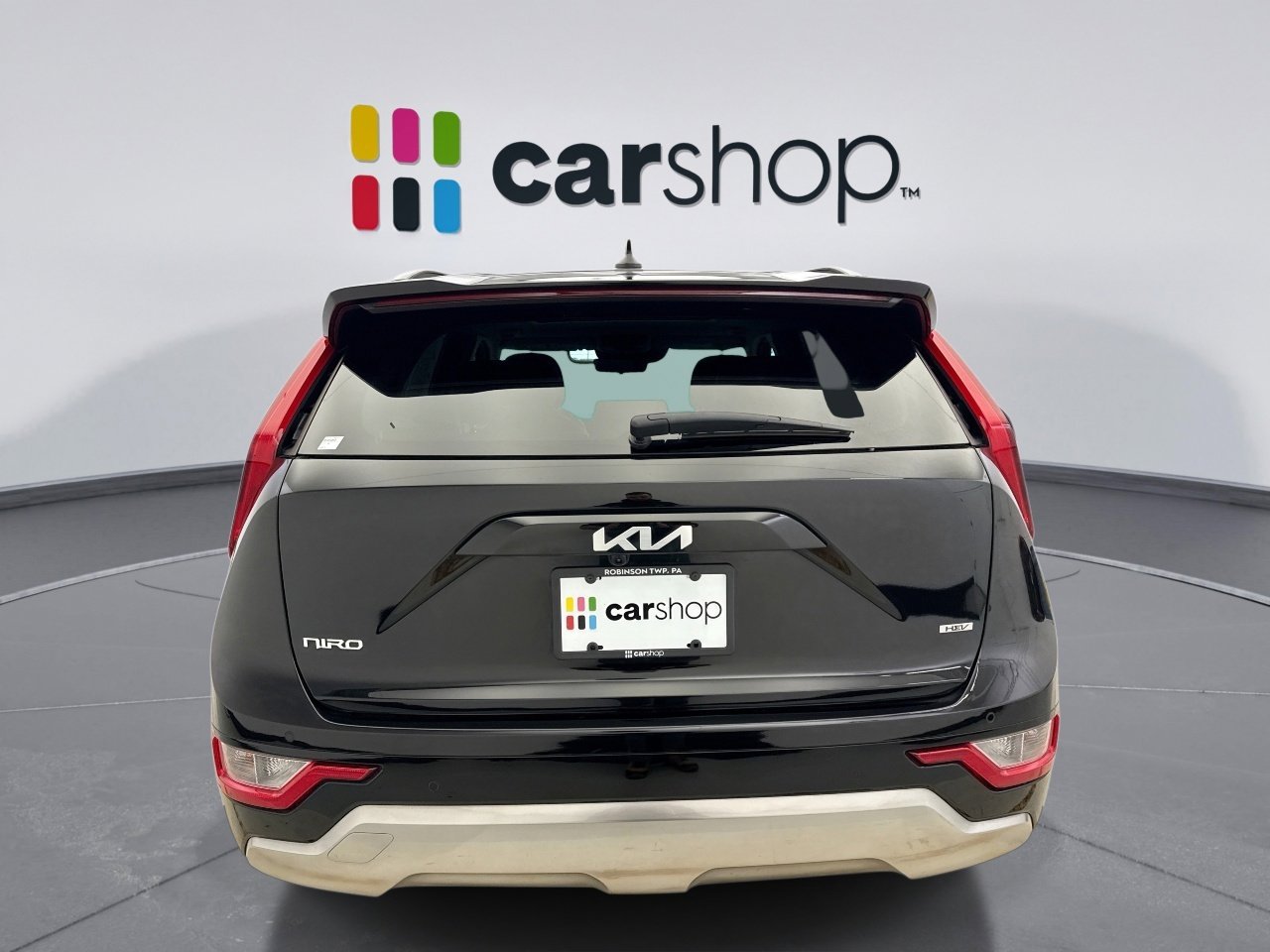 Used 2023 Kia Niro EX Touring FWD image 4