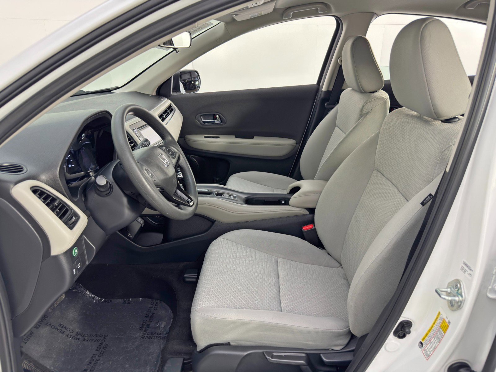 Used 2022 Honda HR-V LX image 15