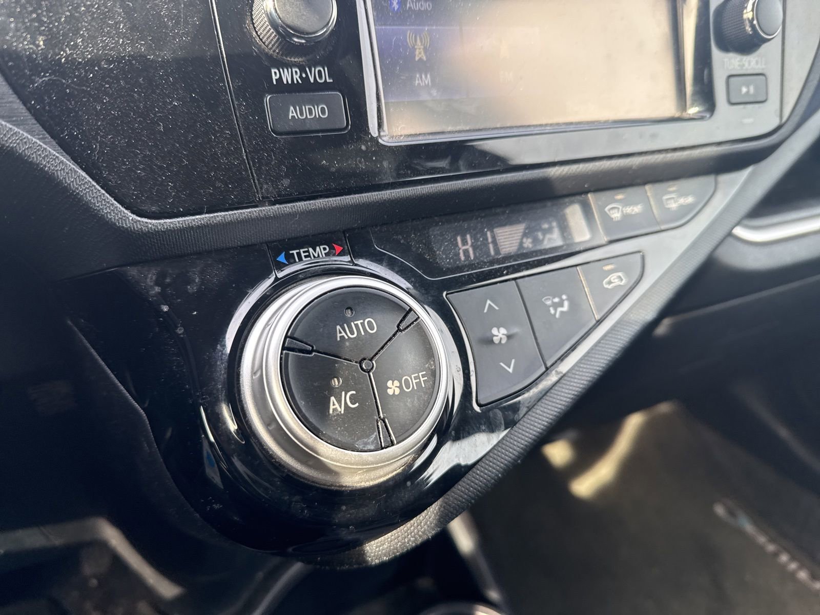 Used 2015 Toyota Prius C Four image 21