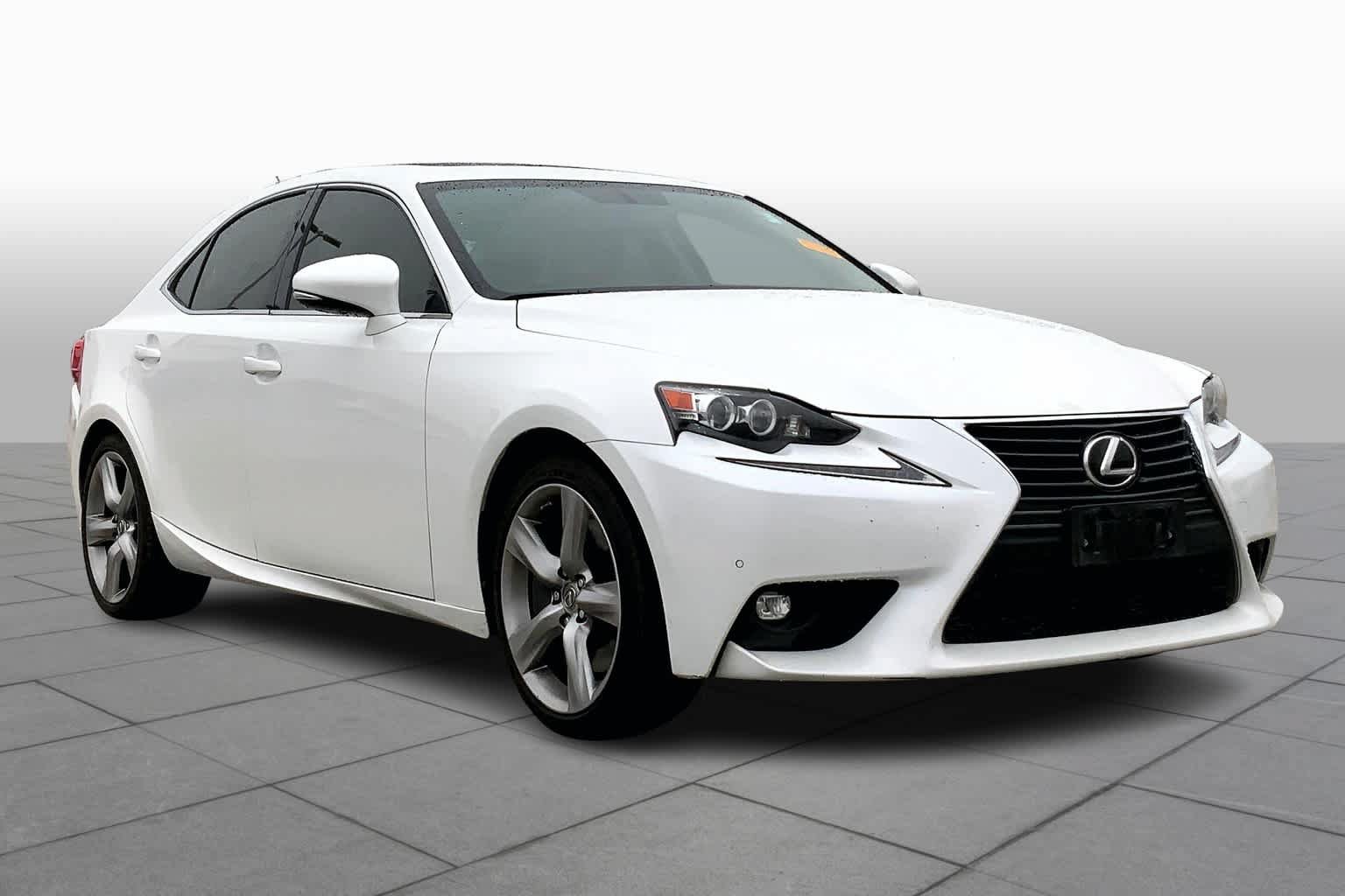 Used 2015 Lexus IS 350 w/ Navigation System Package RWD image 3