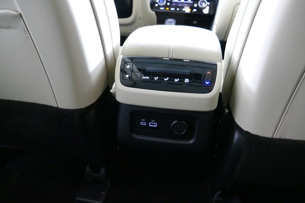 Used 2024 INFINITI QX60 Luxe AWD/4WD image 5