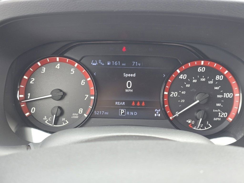 Used 2025 Nissan Frontier PRO-4X image 22