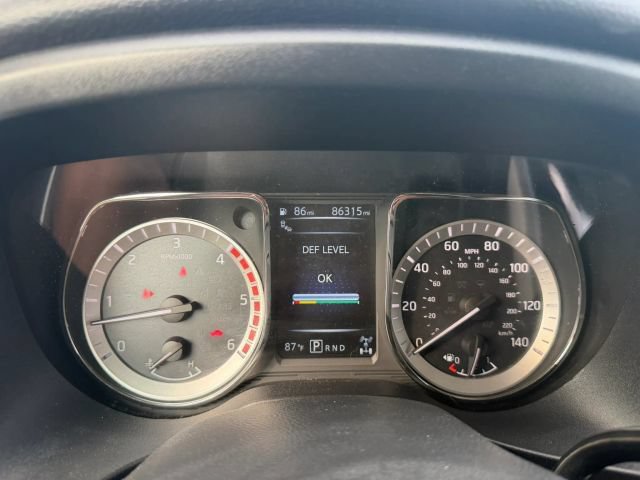 Used 2017 Nissan Titan PRO-4X w/ Pro-4x Convenience Package AWD/4WD image 17